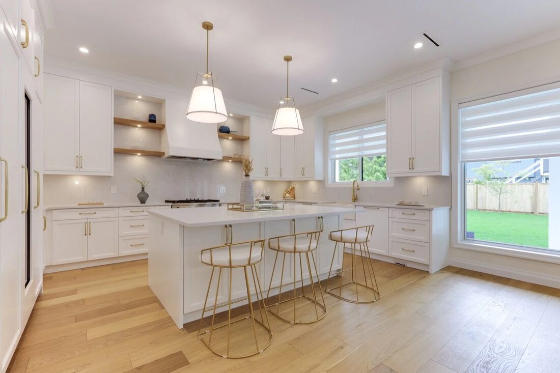 Glenhaven Contracting Ltd — White kitchen