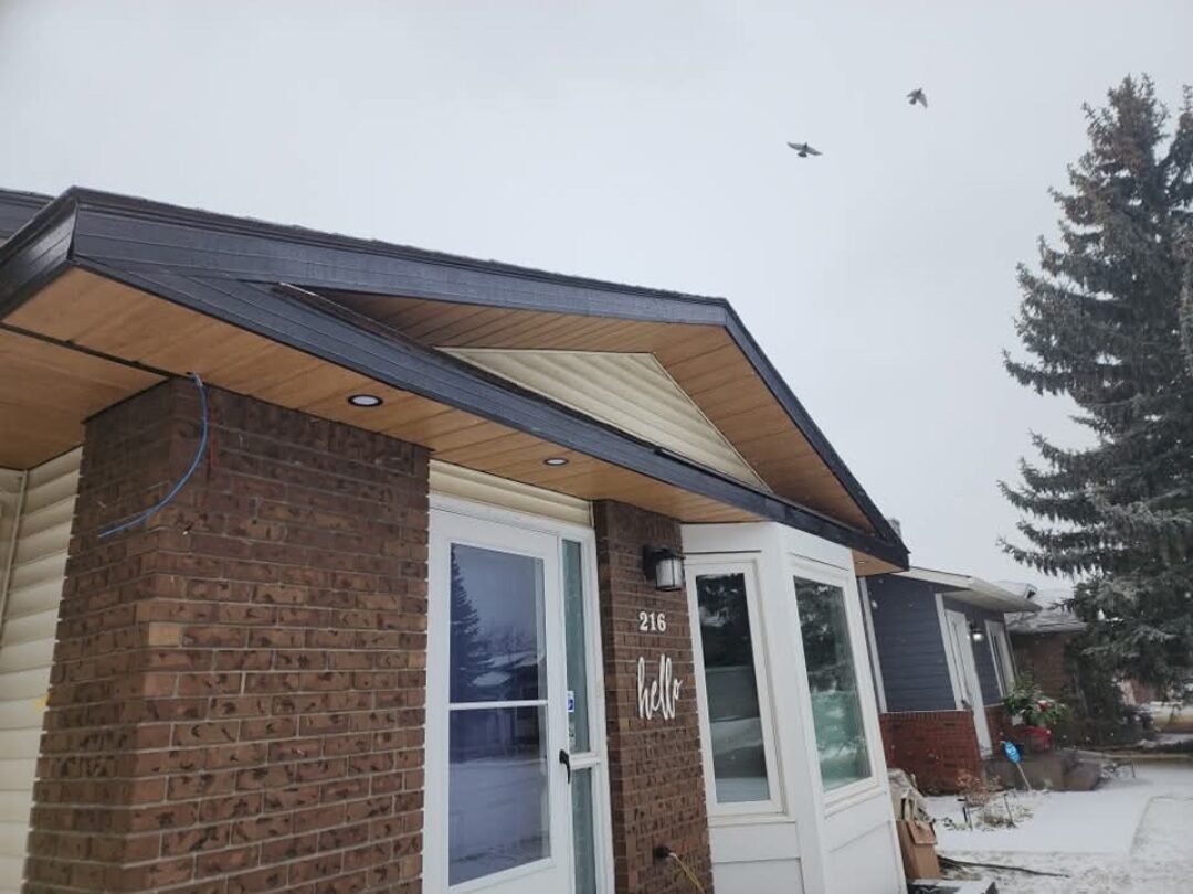 DNR Industries — New fascia, soffit & eavestrough on a residential home