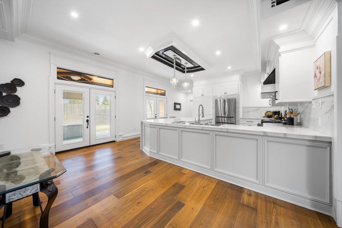 Levelcon Construction Ltd — White kitchen