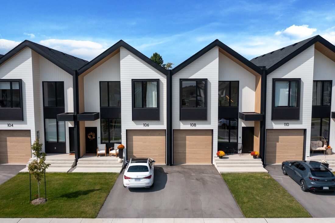 Harbour Hills Construction Management — Townhome exteriors