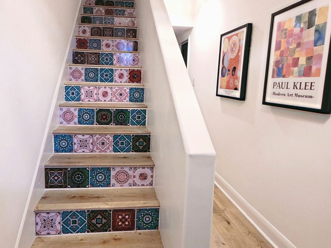 Edex Renovations and Construction Inc — Tiled staircase feature