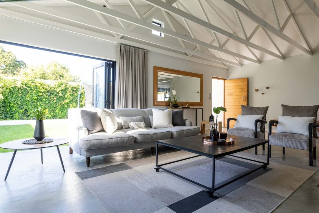 Ottawa Home Renovation by Greenlight Renovation — Living room renovation