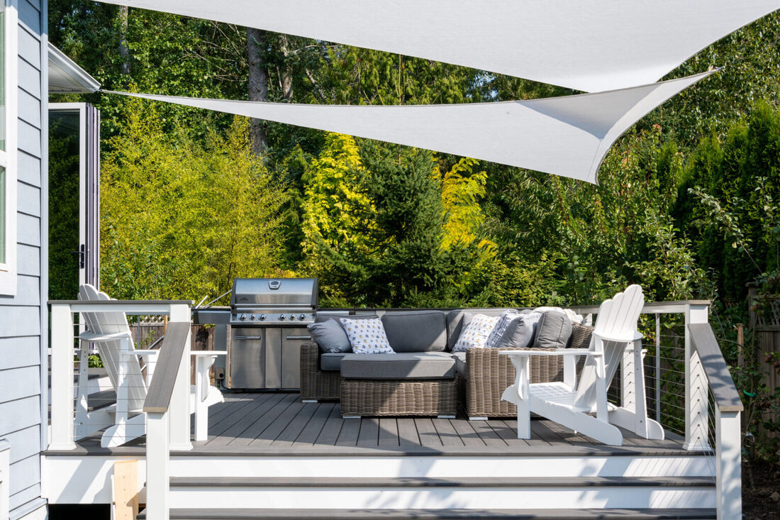 HBW Construction — Outdoor kitchen & deck
