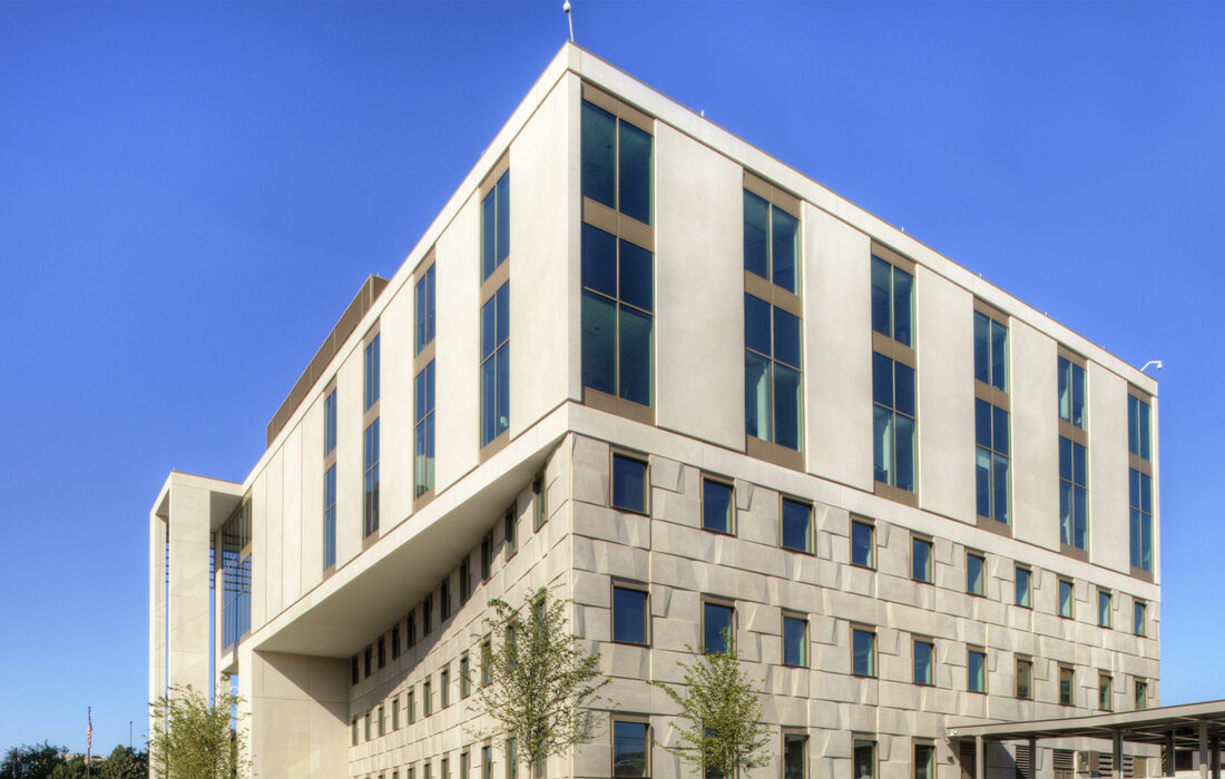 Vibrant Glass Ltd - Commercial & Residential Glass & Aluminum Glazing Installations — Glass & aluminum glazing