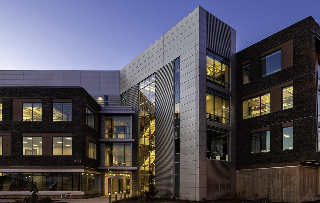 Vibrant Glass Ltd - Commercial & Residential Glass & Aluminum Glazing Installations — Glazing project