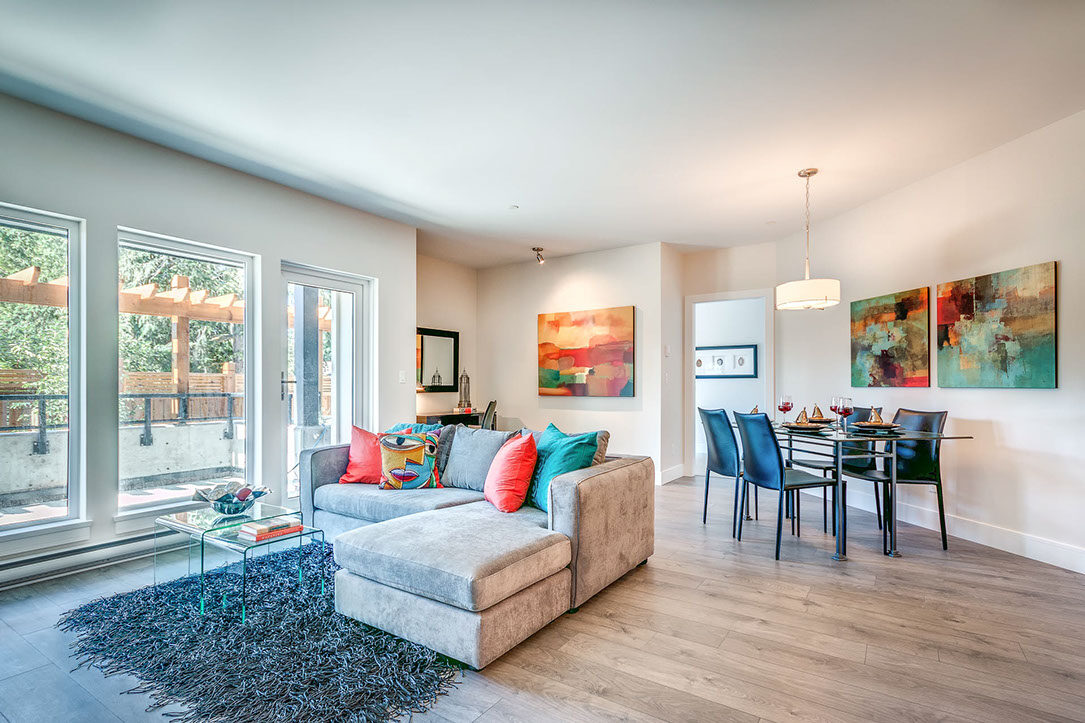 Story Construction Management Contractor — Living room