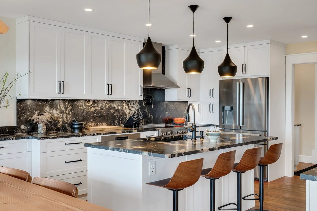 BC Home Builders — White kitchen